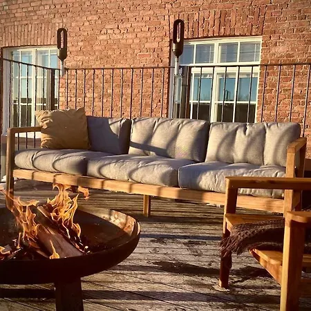 Stunning 90 Square Meter With 3br + Rooftop * Tampere